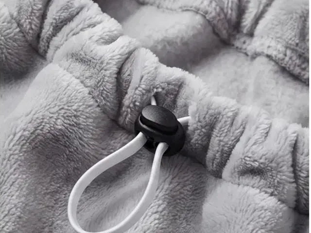 Drawstring pouch with a toggle